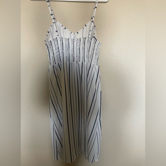 Striped Button-Down Dress - Picture 5 of 6